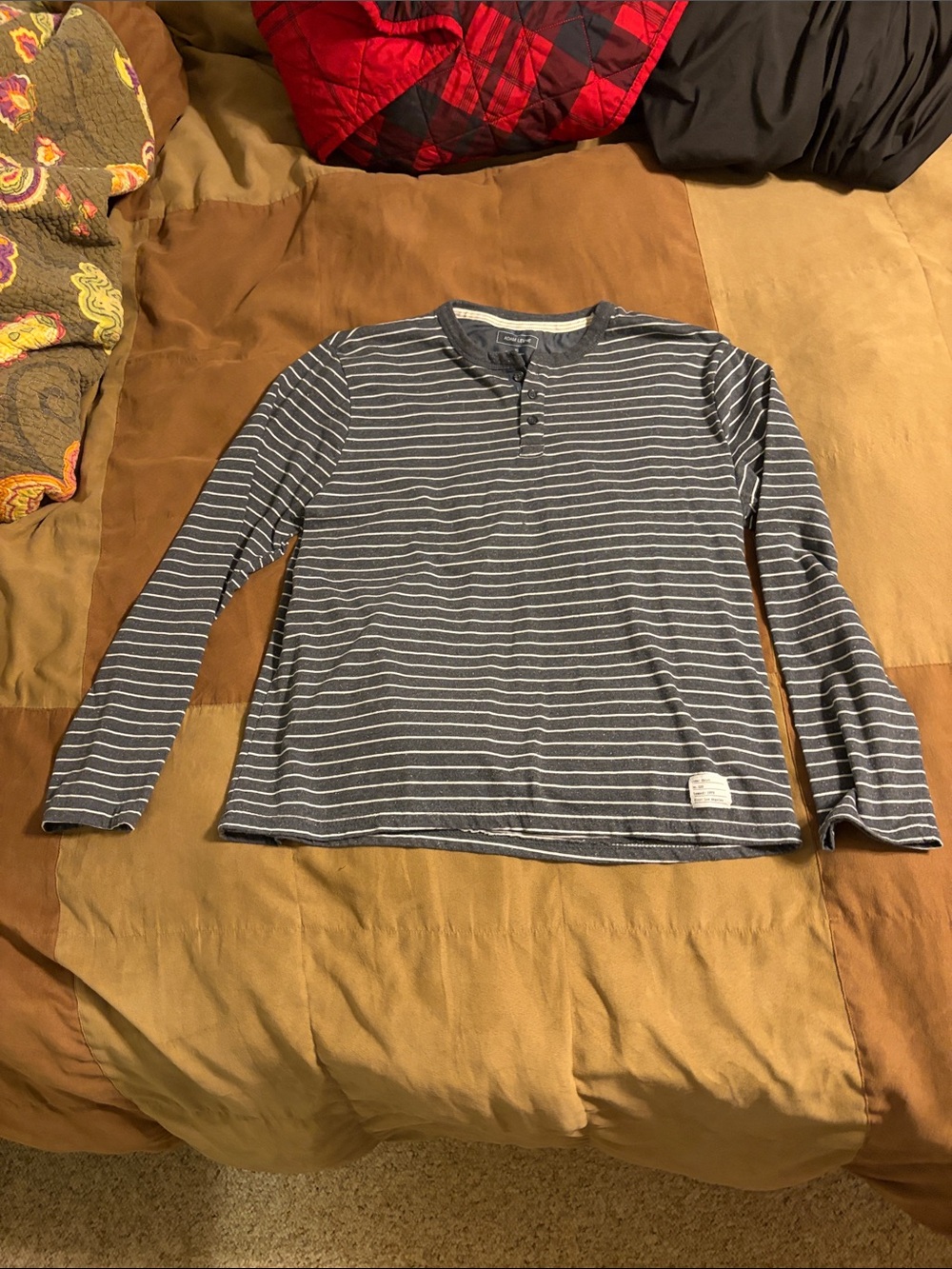 Adam Levine Collection - Gray and White Striped Long-Sleeve Henley (XL)